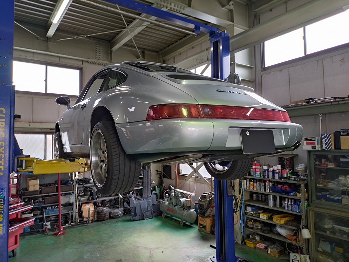 ポルシェ964 修理作業