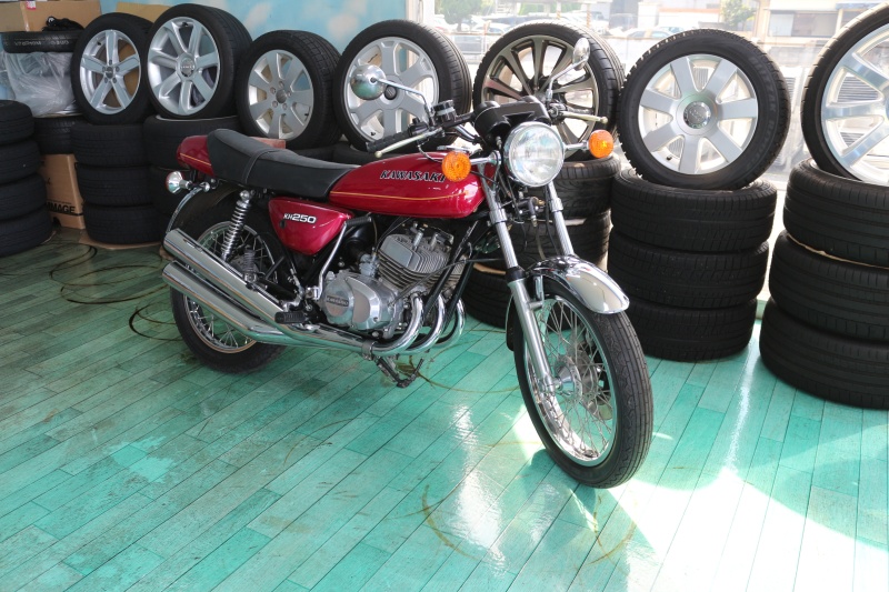 その他 オートバイ Kawasaki Kh２５０ Carpalacetaro S 新小岩店 中古車太郎 ポルシェ中古車検索 チャンネル9 Jp