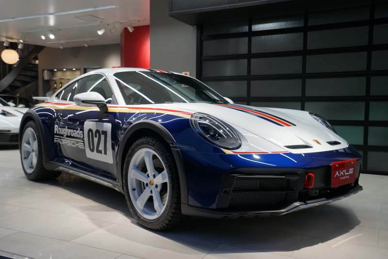 ポルシェ 911(Type992) ダカール　ロスマンズカラー　世界限定車　ラリーデザインパッケージ　フルパワーシート　1オーナー　ディーラー車