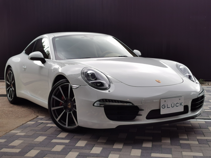 ポルシェ 911(Type991.1) PDK/左H／スポーツエキゾースト／白×ベージュ／20インチカレラクラシックホイール／電動ドアミラー／バックカメラ／ドラレコ／パークアシスト／スポーツサスペンション ／電動シート／アイドリングストップ